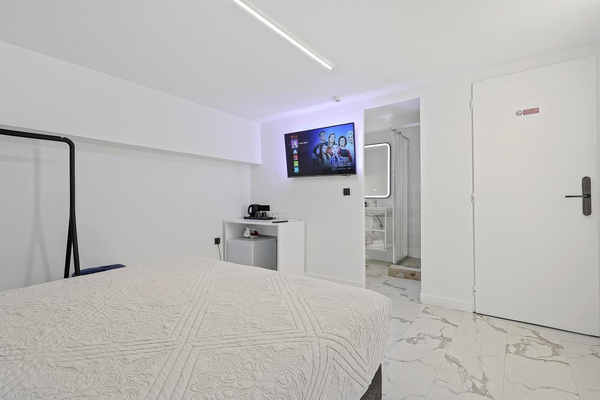 Your Cube Place At Ermou - Plaka Athens Ngoại thất bức ảnh