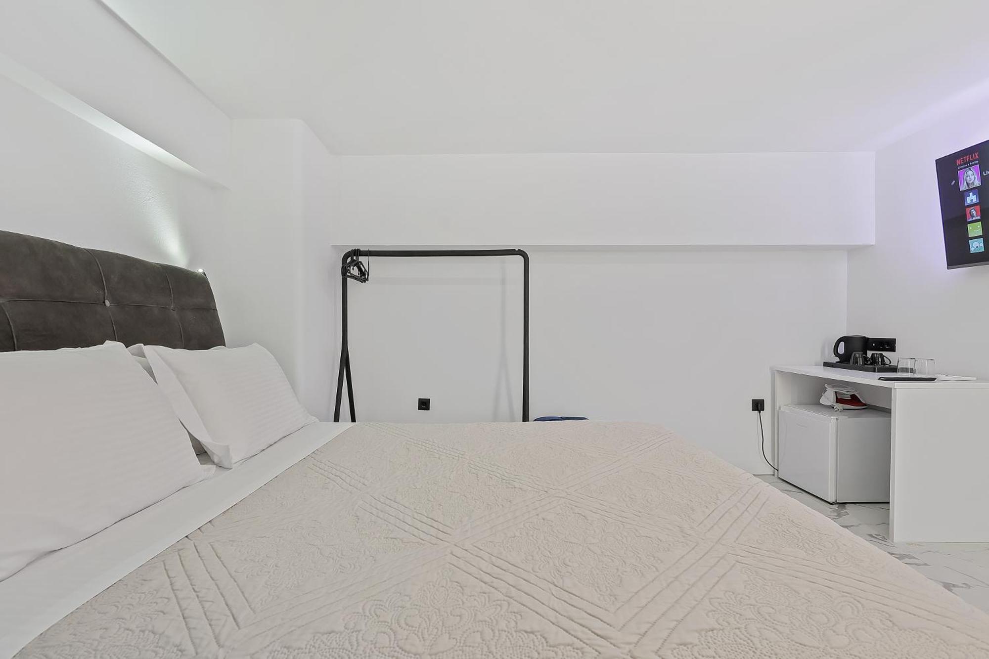 Your Cube Place At Ermou - Plaka Athens Ngoại thất bức ảnh